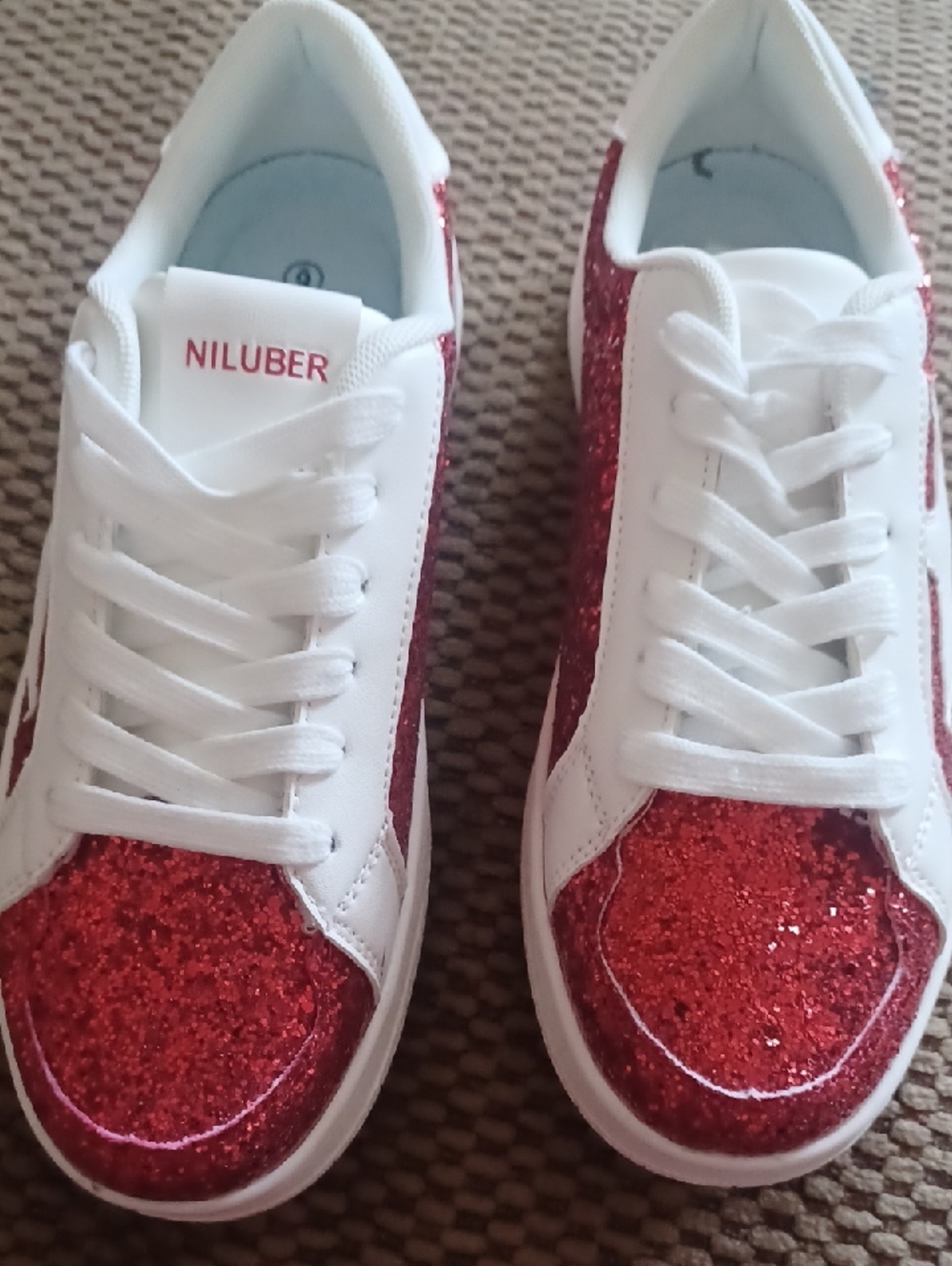 NILUBER Women’s NEW White & Red Glitter Sneakers SIZE 6